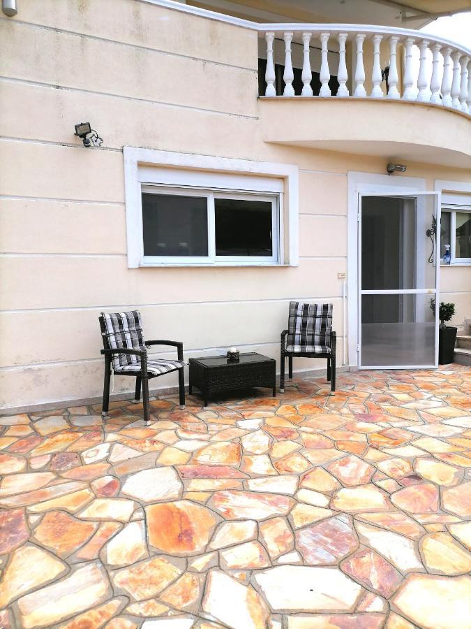 Tini'S Apartment Nea Iraklitsa Luaran gambar